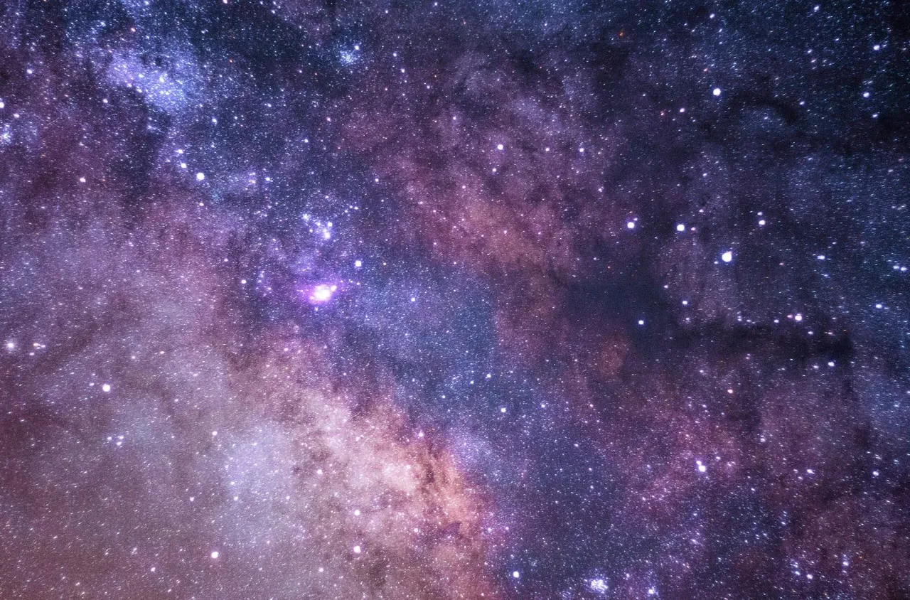 Важен човек в НАСА заяви, че са открити доказателства за извънземни цивилизации