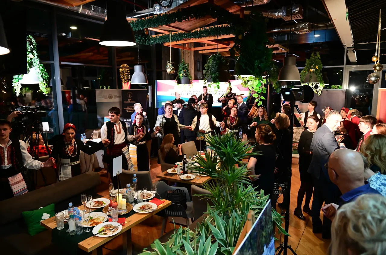  Когато ръцете се хванат, граници няма 