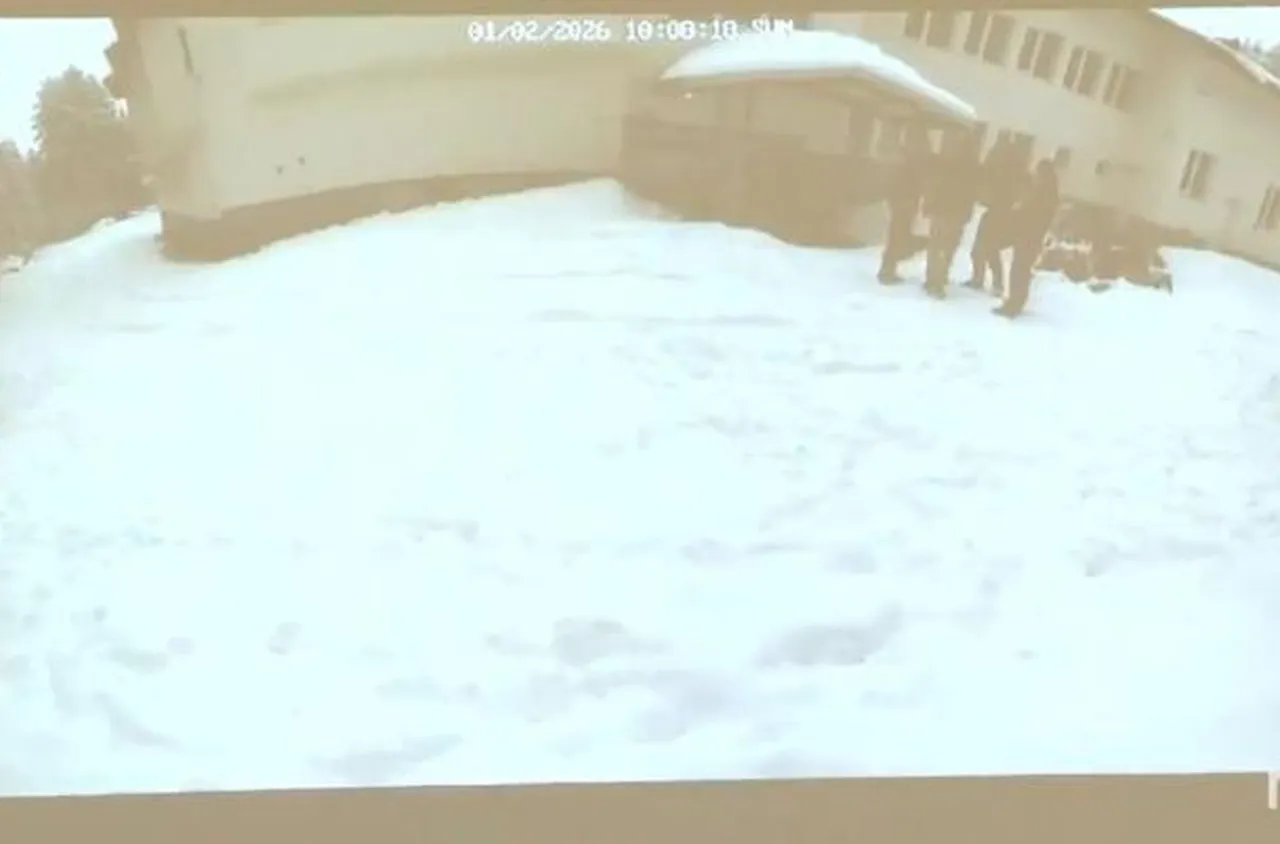 Случаят "Петрохан": Записи показват как шестимата си взимат "Сбогом" в двора на хижата  