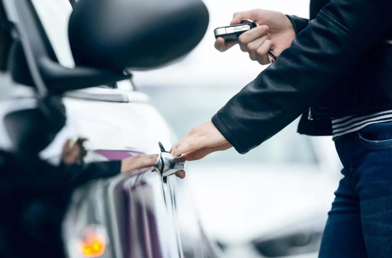 Скритите рискове от дистанционното запалване на автомобила