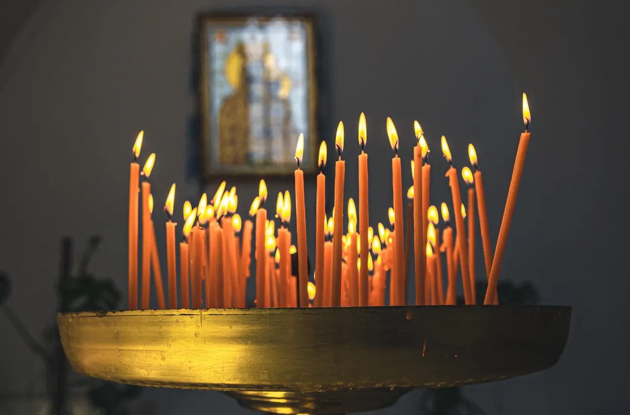 Църквата чества паметта на светите Три Светители