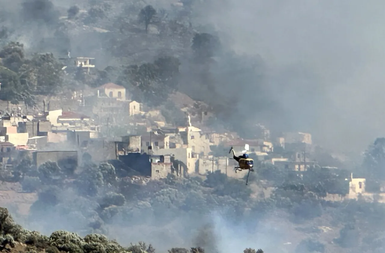 Гърция изпраща повече пожарникари за борба с пожара на Крит