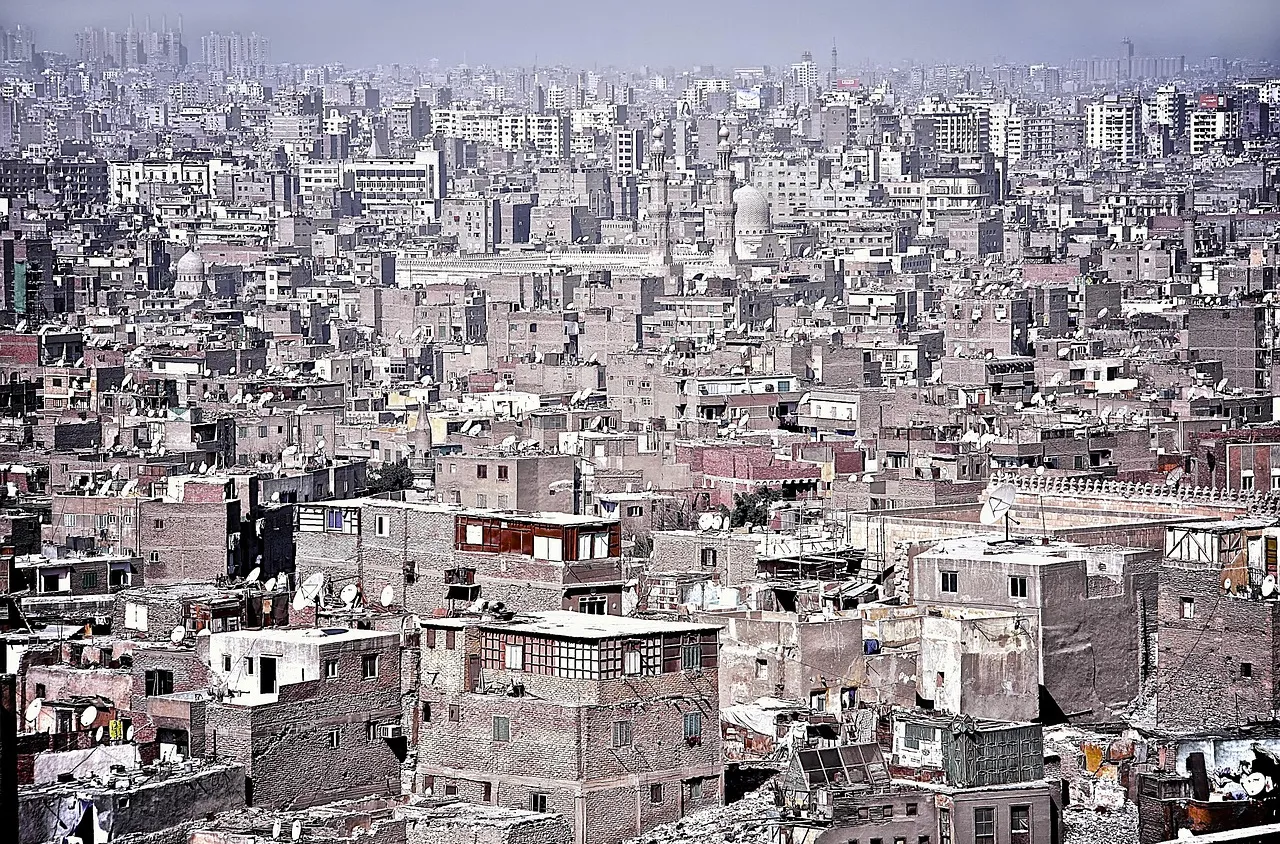 Сграда се срути в Египет, десетима загинаха