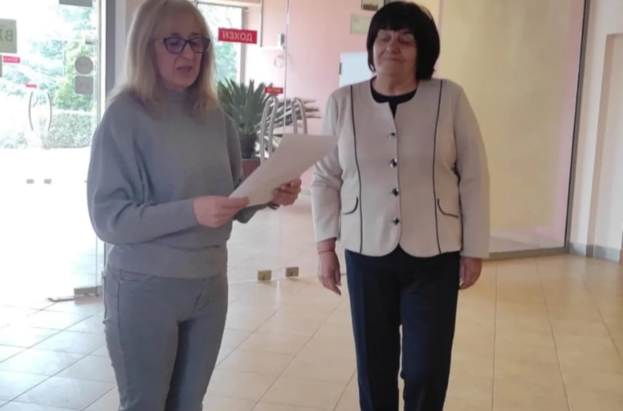 Бабинден събра медицински сестри, майки и баби в Сапарева баня