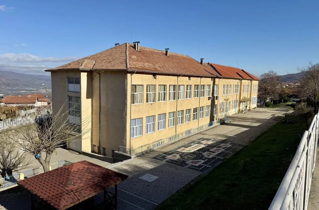 СУ "Васил Левски" в с. Коларово ще има физкултурен салон