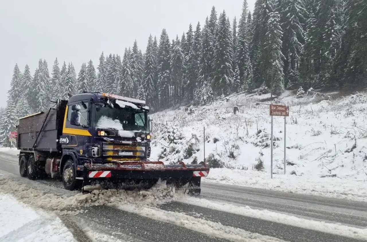 10 см сняг натрупа на Пампорово