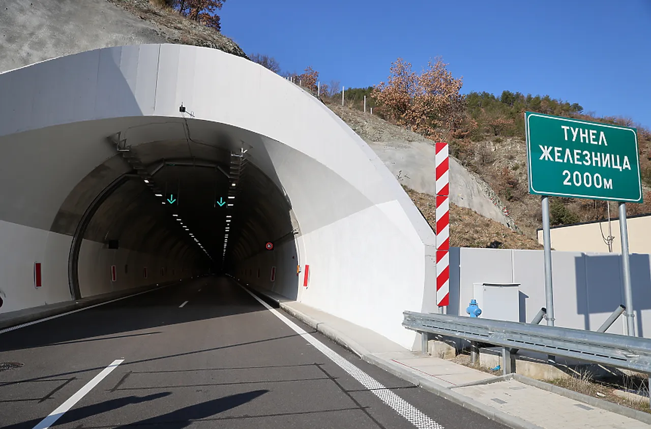 Ограничават движението в посока Кулата през тунел "Железница" на АМ Струма