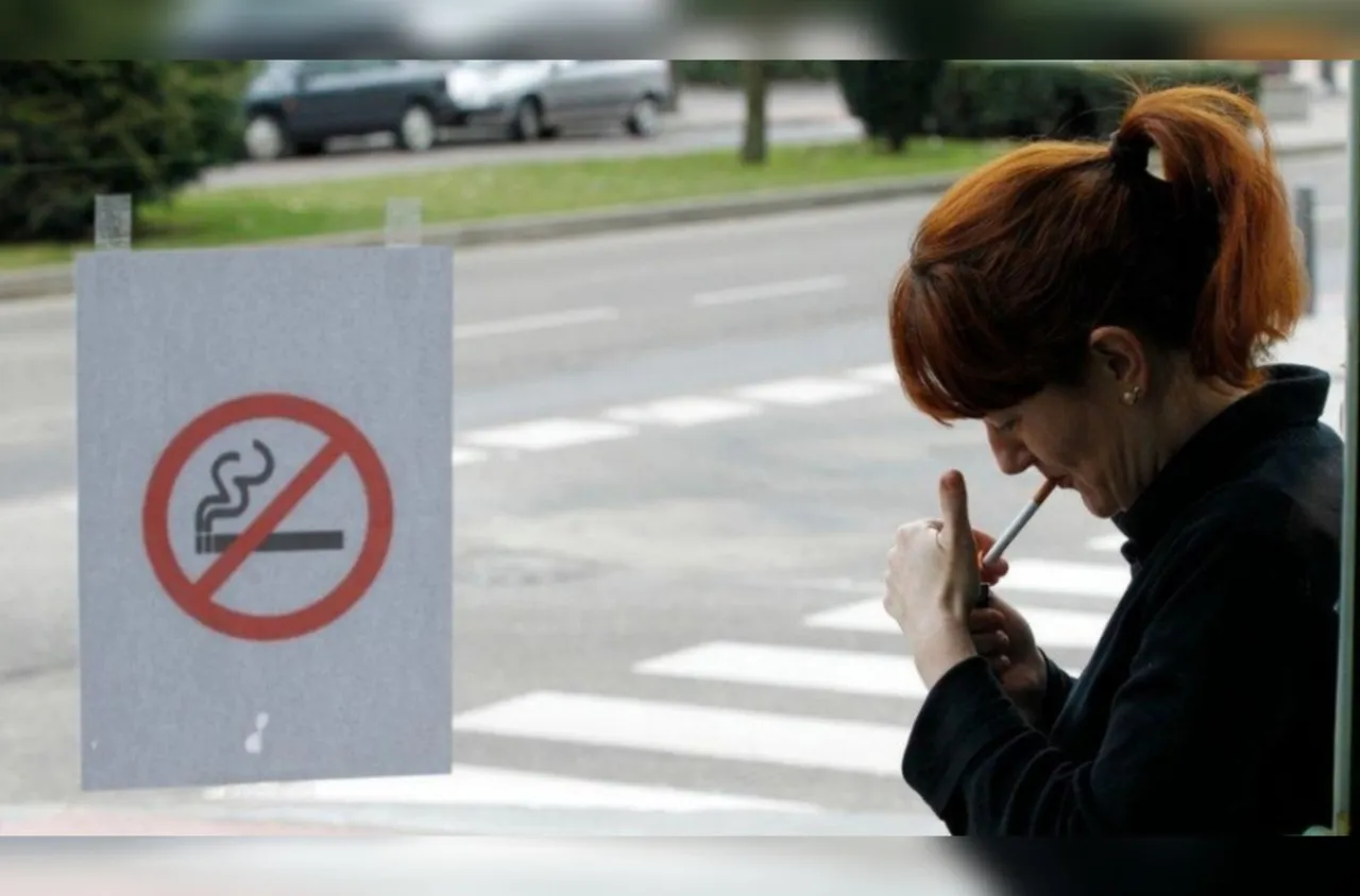 Испания забранява пушенето и на открито