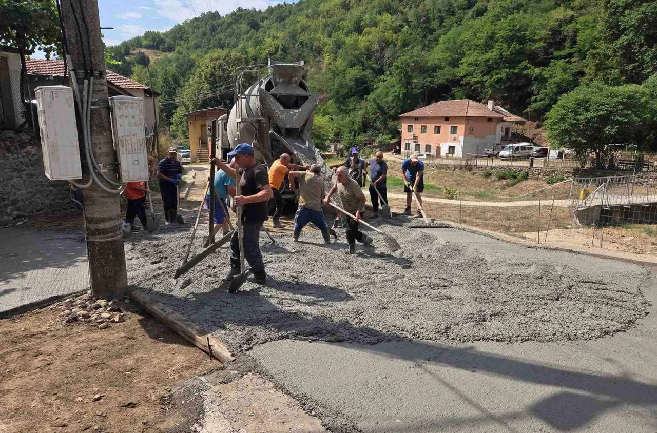 Започна благоустрояване в село Долна Рибница