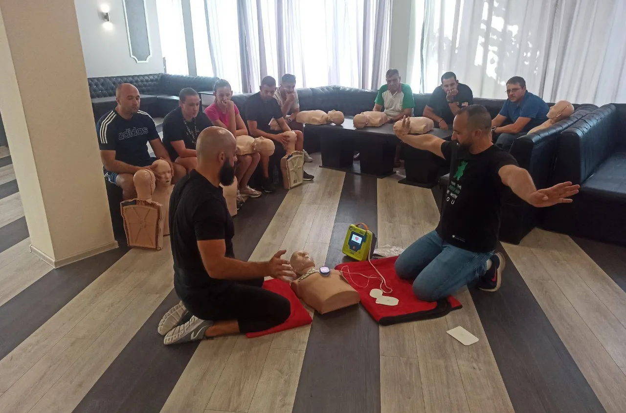 Треньори и служители oт "Неврокоп арена" преминаха специализирано обучение