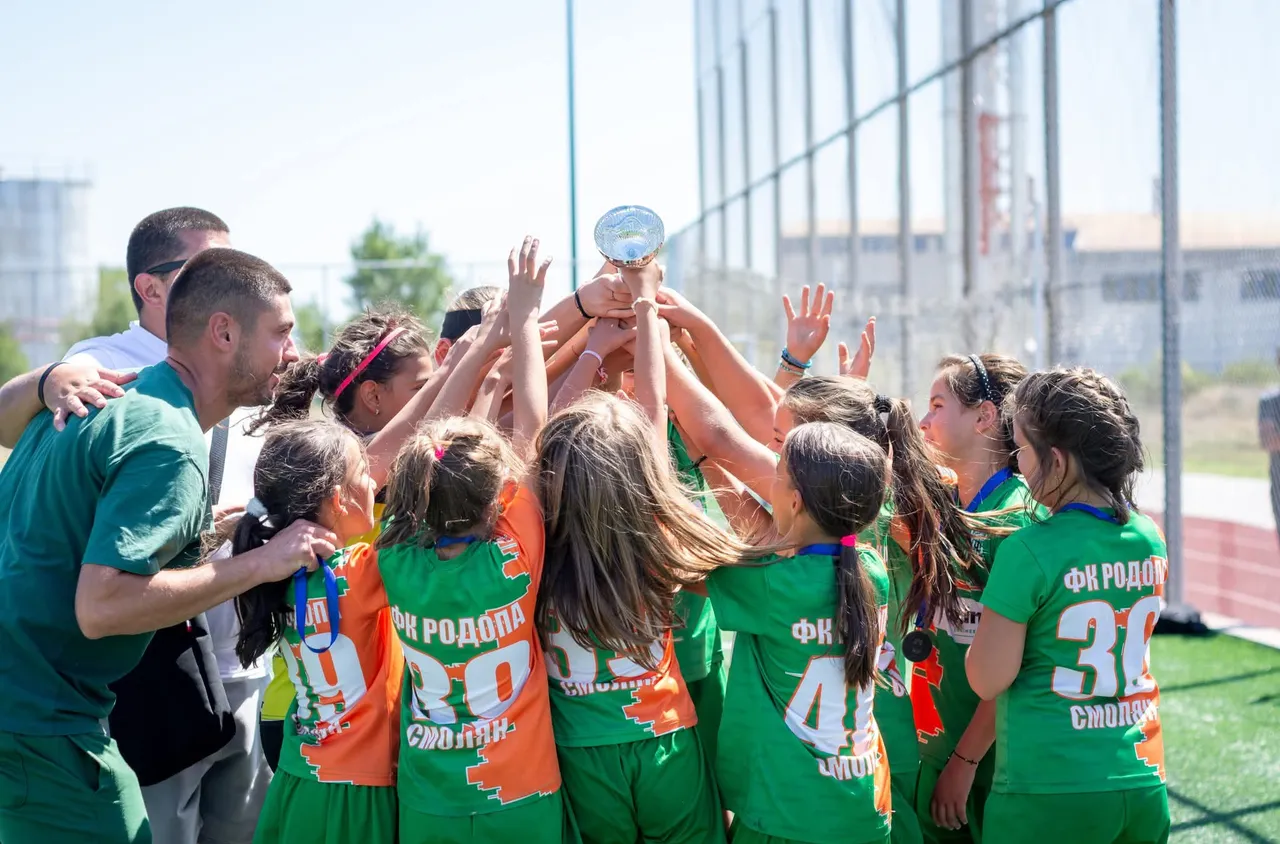 Девойките на "Родопа" - Смолян участваха в международен турнир