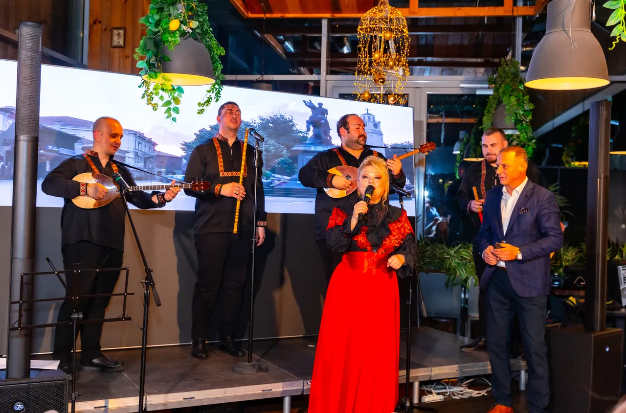 Сузана Спасовска и Благоя Груевски с впечатляващо участие във "Вечери на Балканите – Северна Македония"