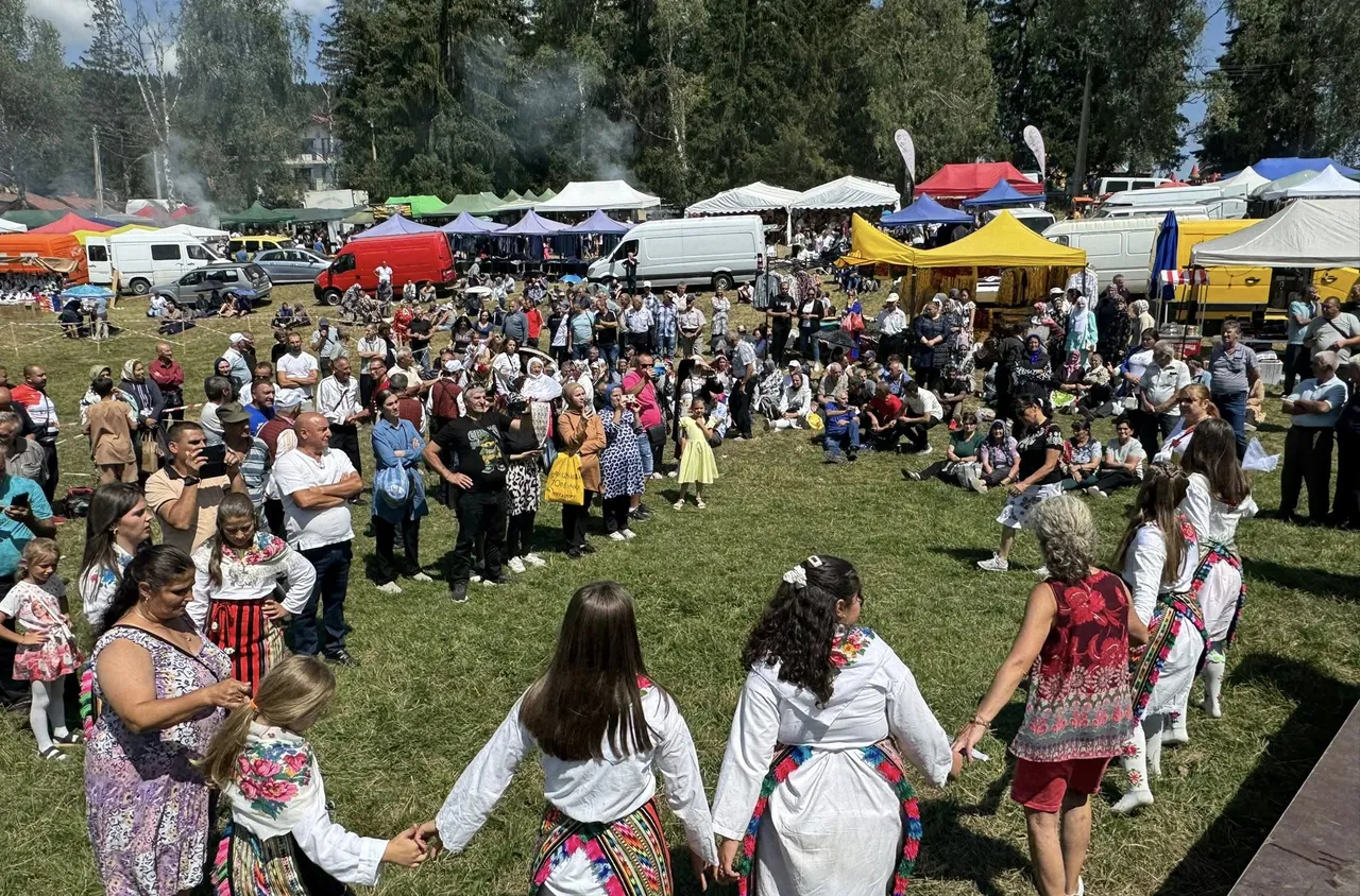 "Юндола - 2025" събра хиляди посетители на живописните поляни в селото