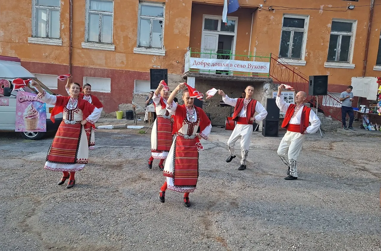 "Бобошевско веселие“ участва в традиционния събор във Вуково