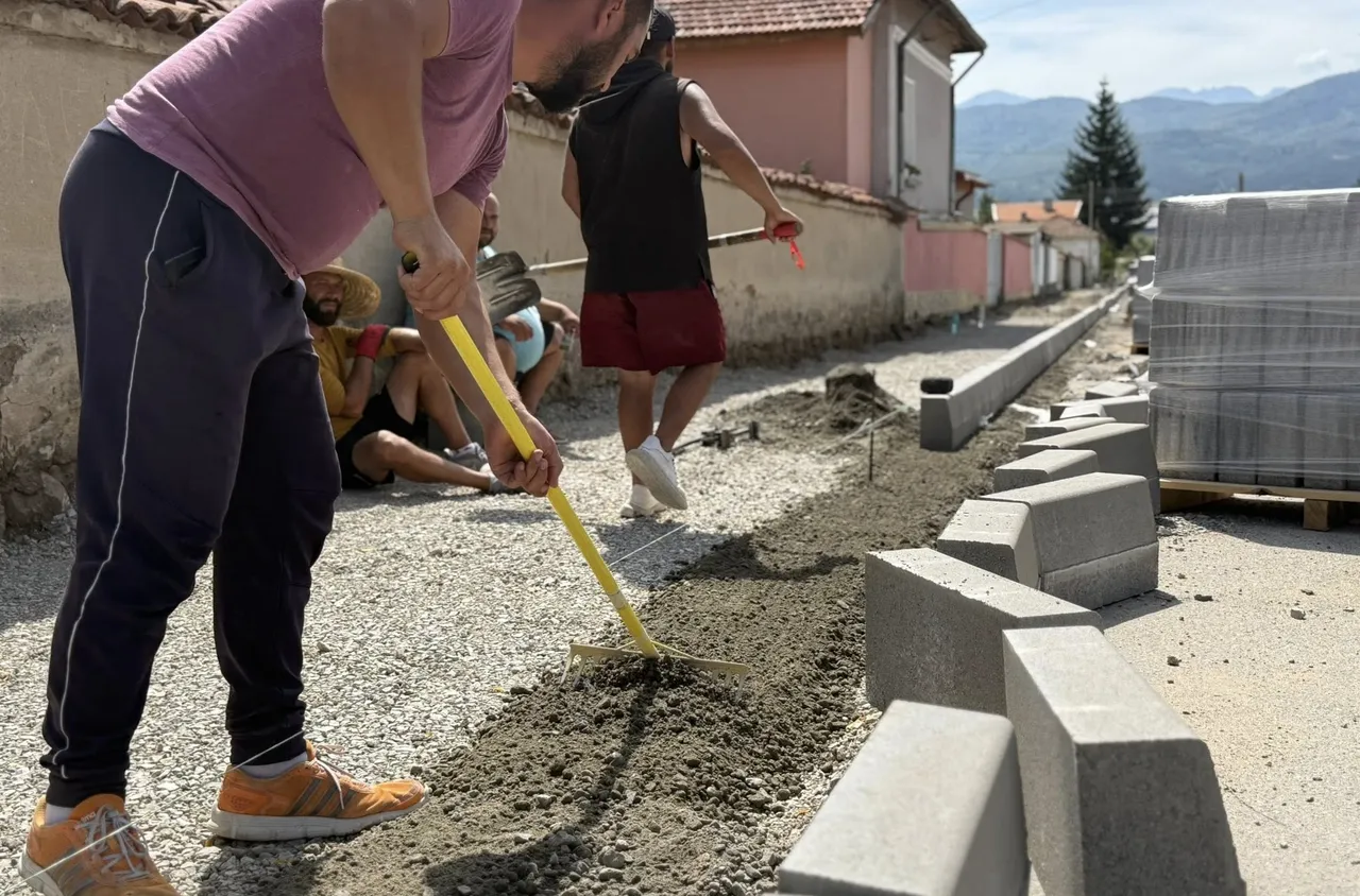 Напредва ремонтът на читалището в Рельово