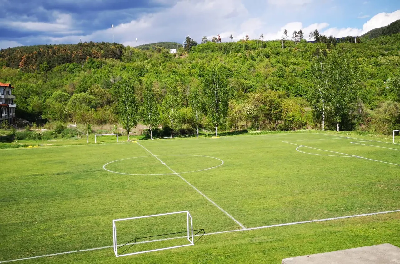 Официално: Стадионът в с.Огняново ще носи името "Георги Бумбаров"
