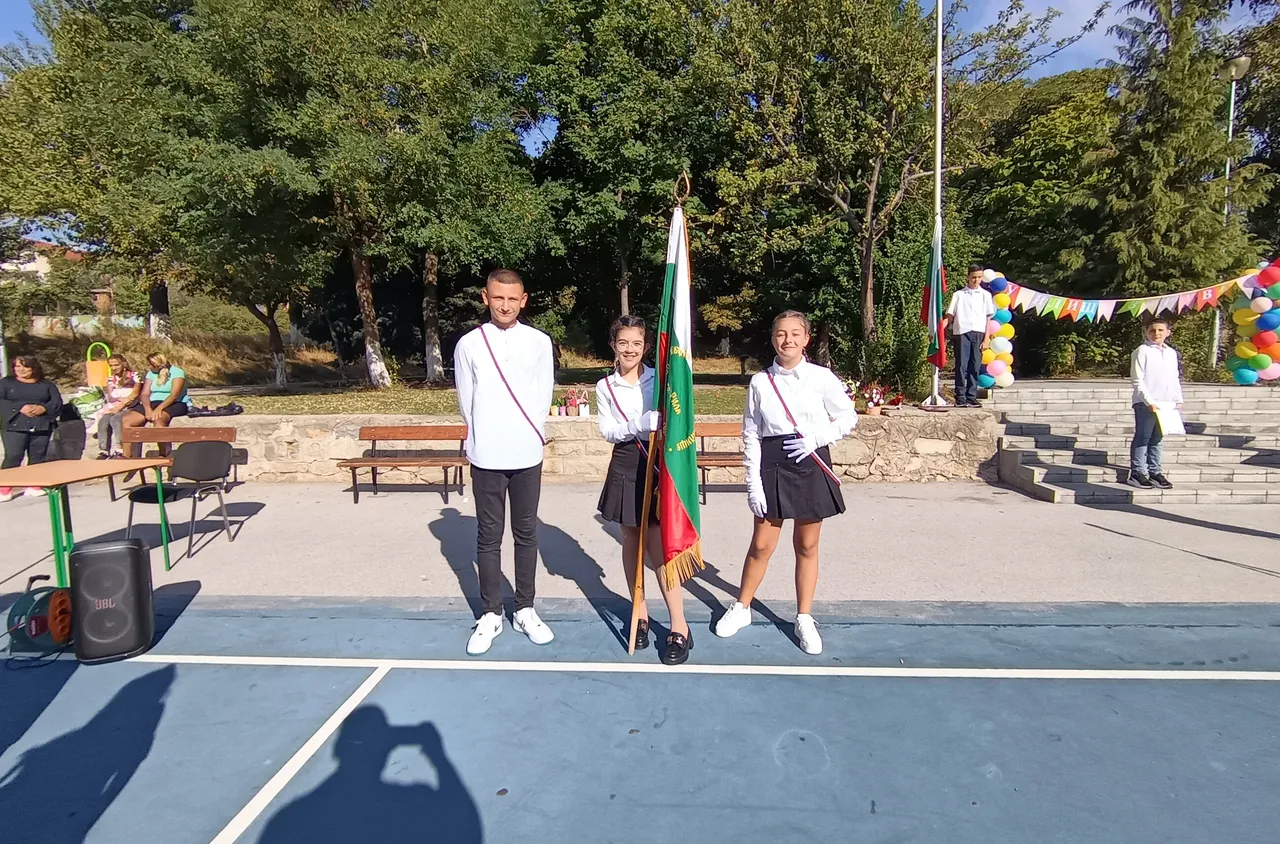 Започна новата учебна година в град Рила