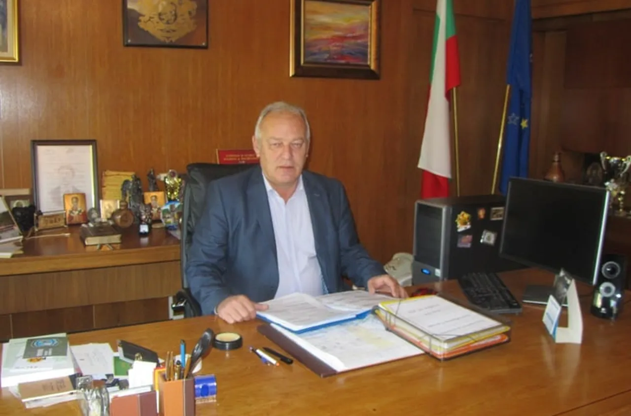 Поздравителен адрес от кмета на Смолян по случай Деня на българския лекар