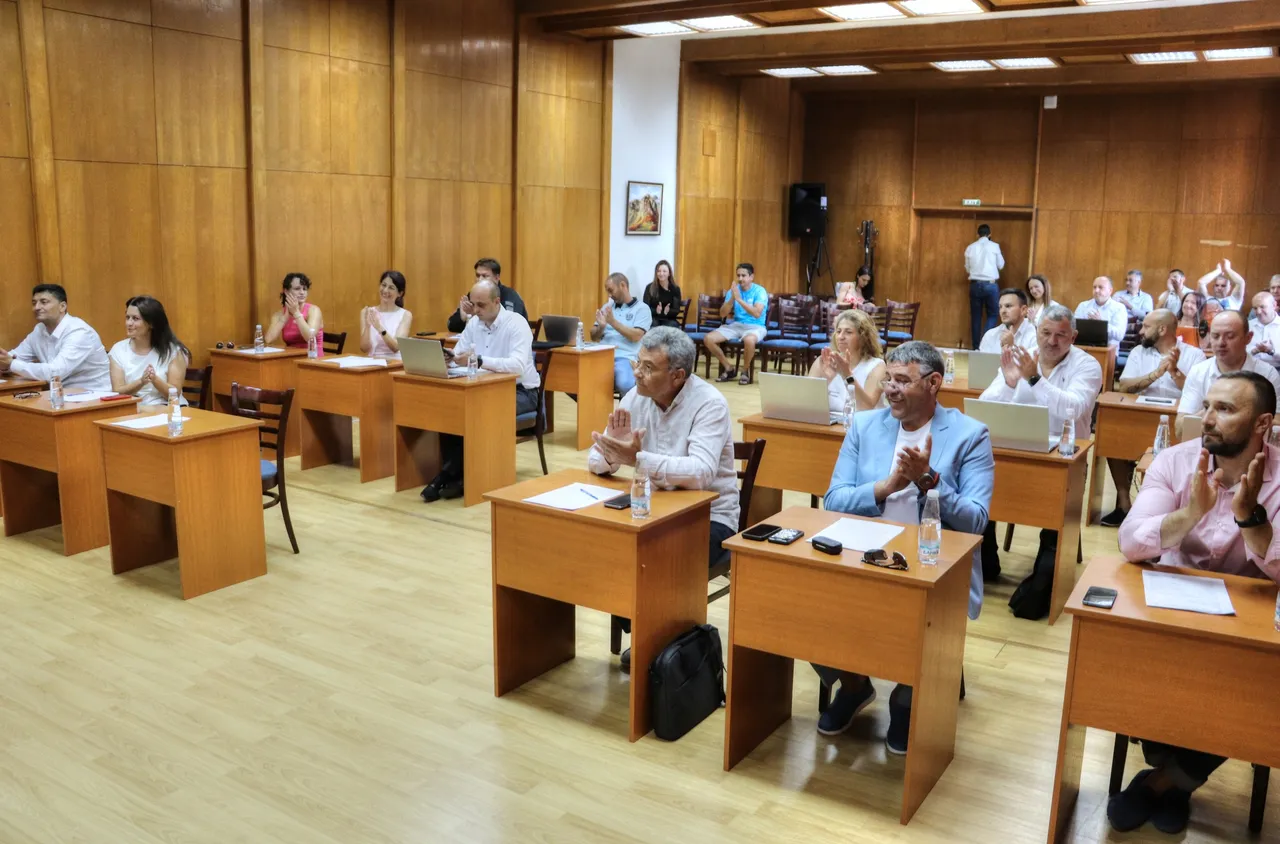 ОбС - Банско прие предложение за инсталиране на фотоволтаични системи