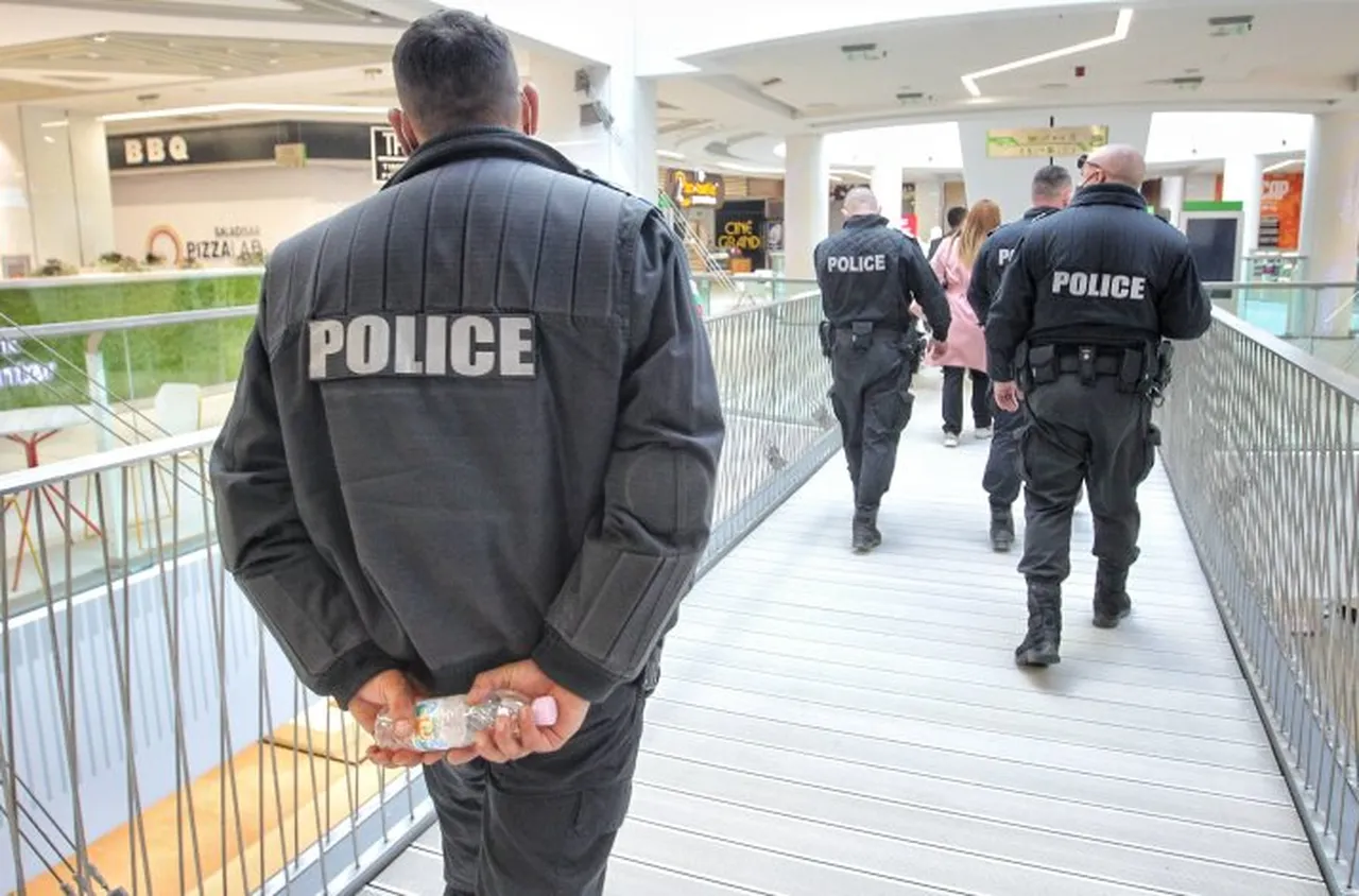 15-годишно момче почина, след като беше намушкано в мол в София