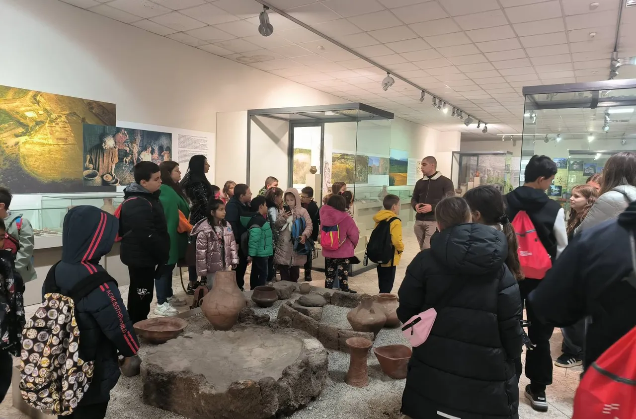 Учениците от Рила отбелязаха патронния си празник с образователна екскурзия