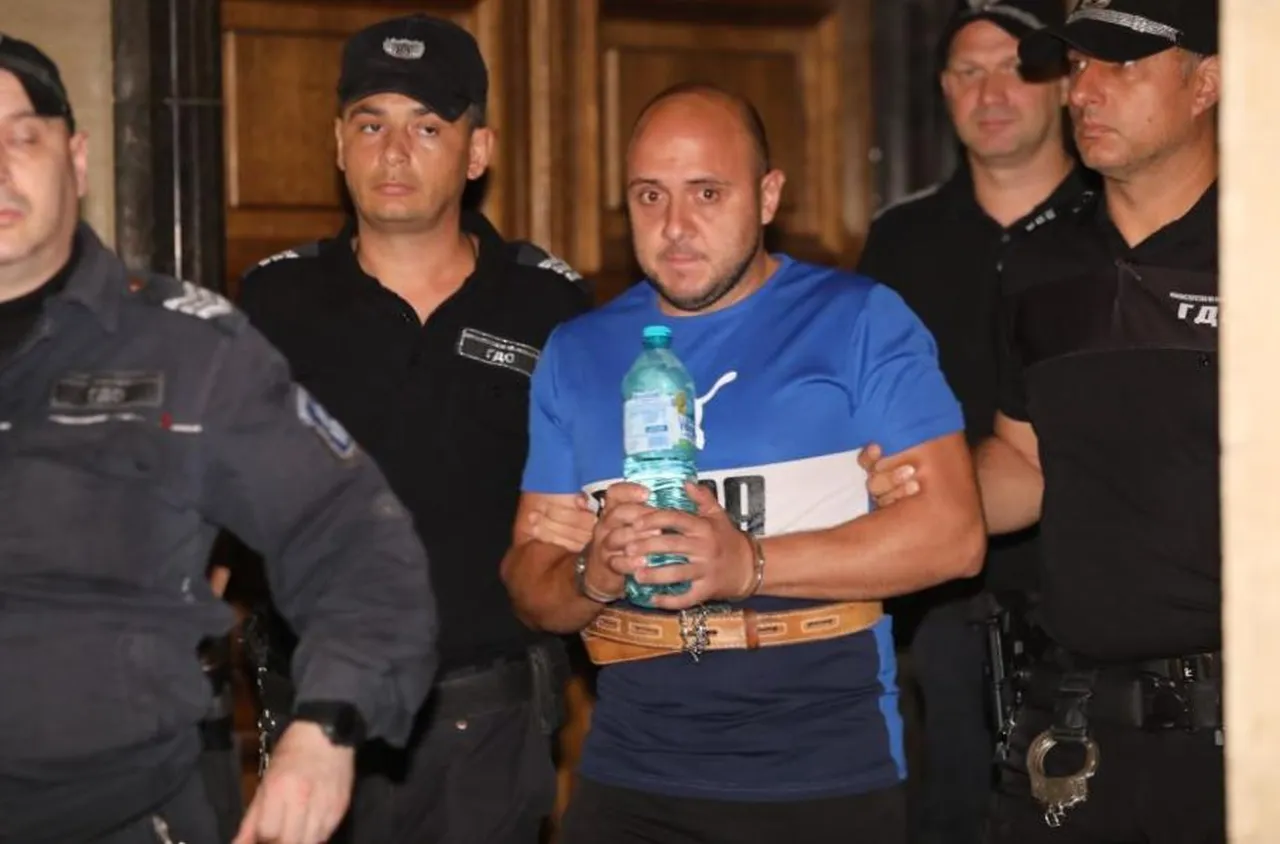 Подпалвачът от Велико Търново остава в ареста
