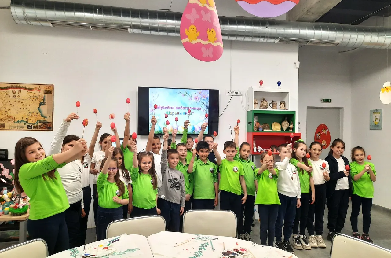 Великденски работилници събраха деца в музея в Петрич