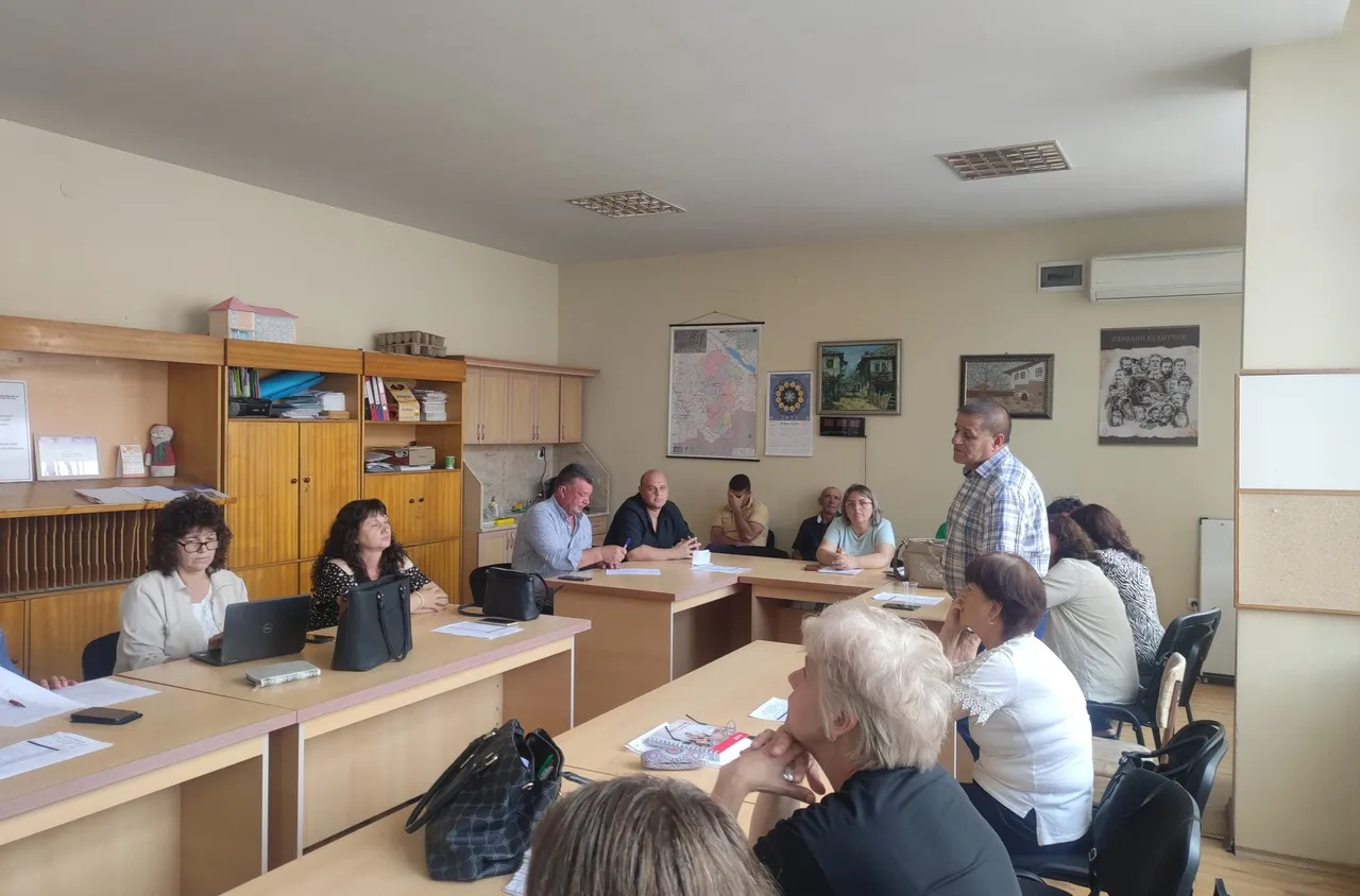 Сатовча изпрати в пенсия уважавания учител Цанко Влайков
