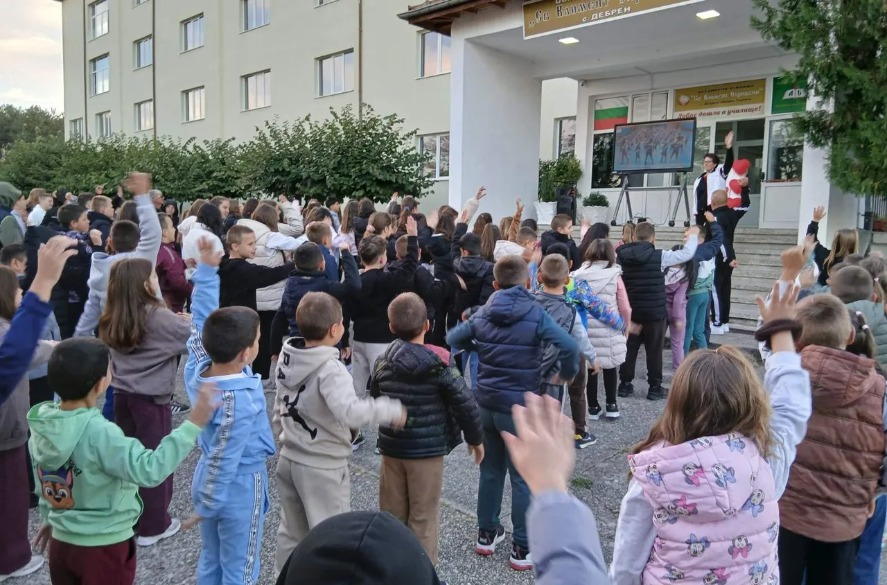 Световният ден на сърцето събра ученици и учители в Дебрен