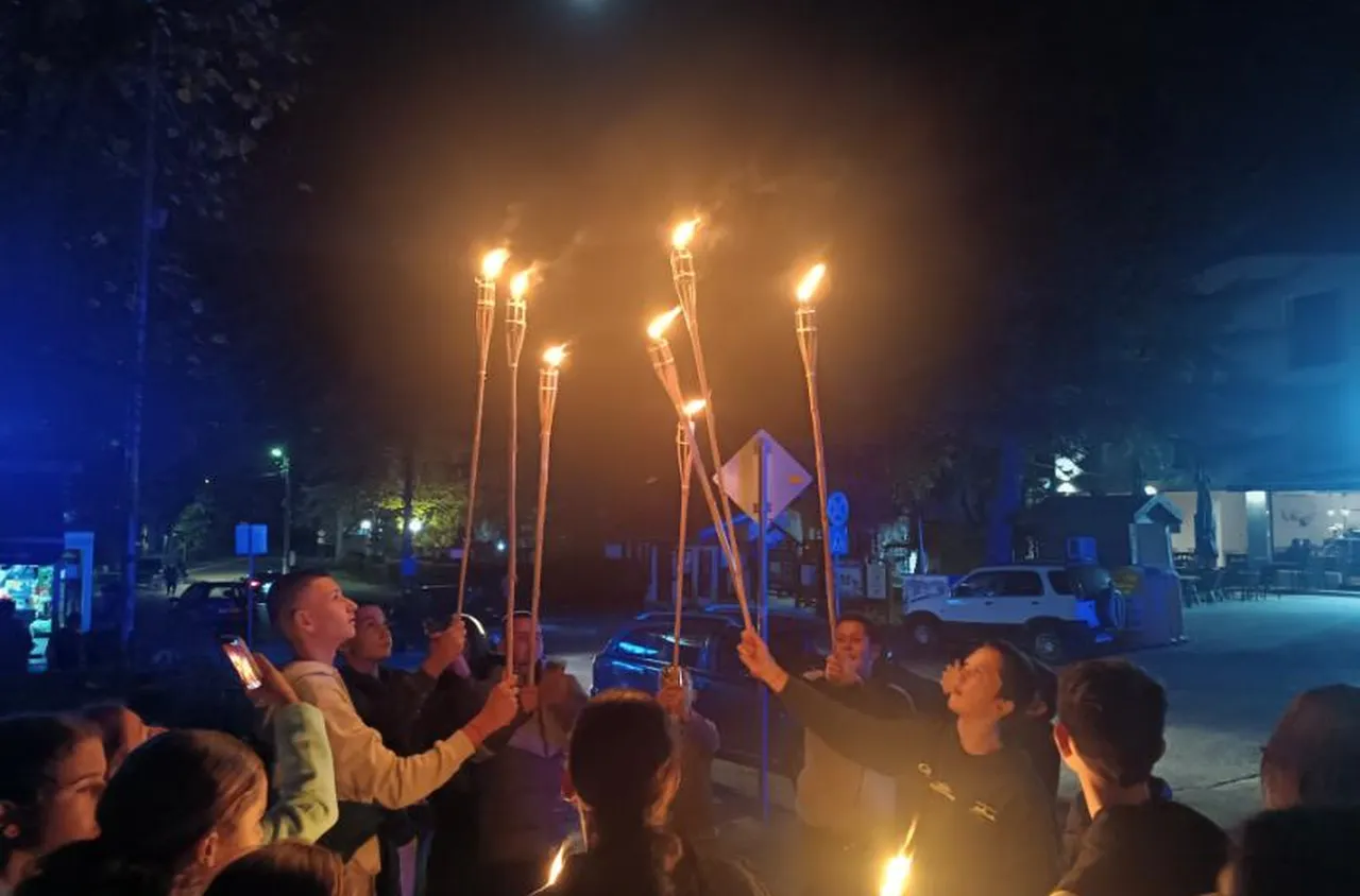 Факелно шествие в Рила за Деня на будителите