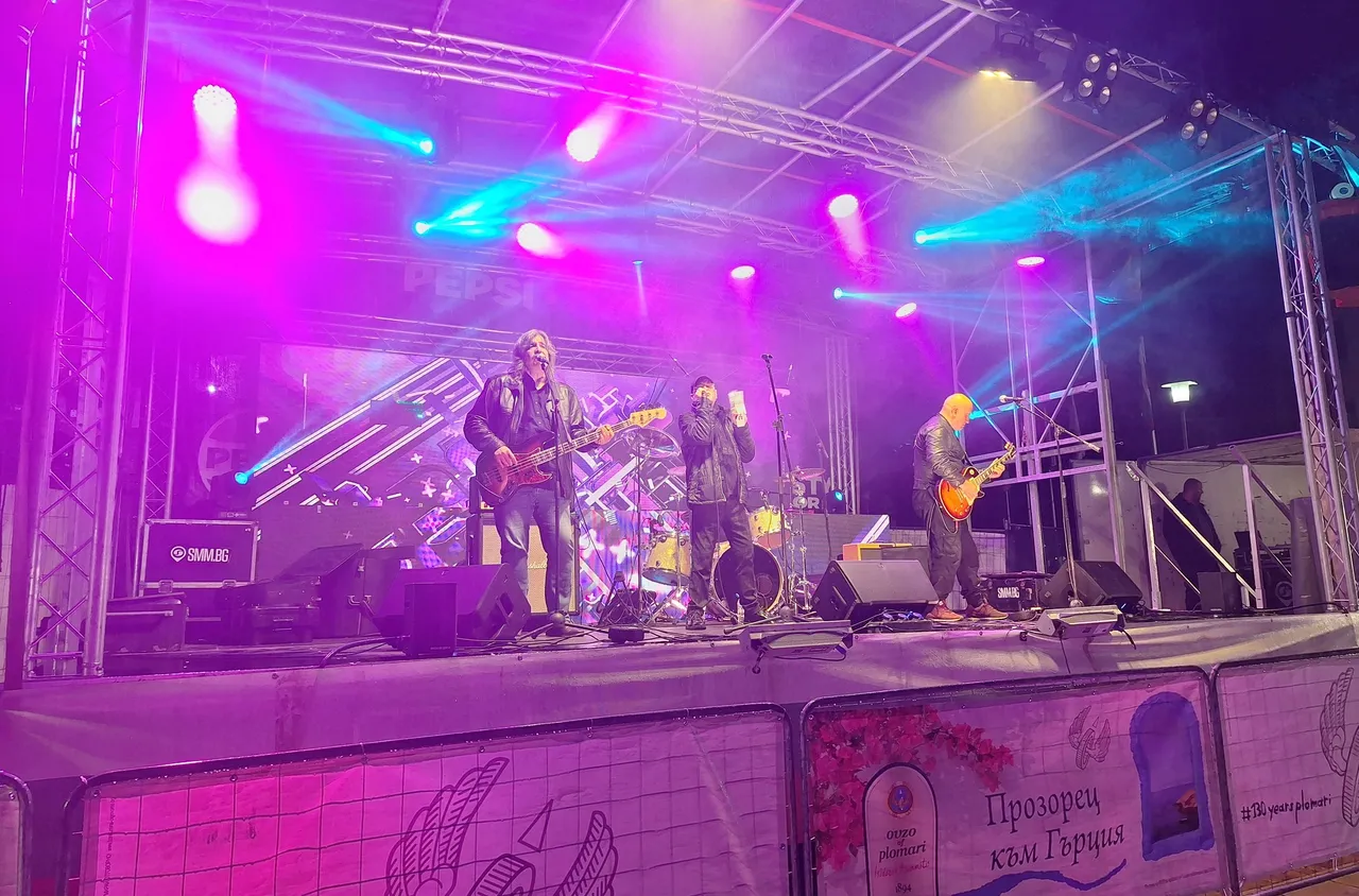 Силата на рока звуча в цяла Дупница с група "Сигнал"