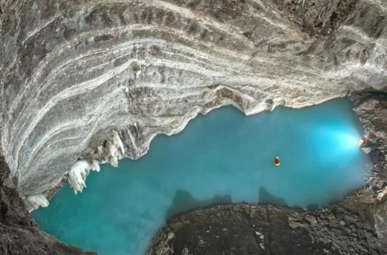 В Албания бе открито най-голямото подземно термално езеро в света