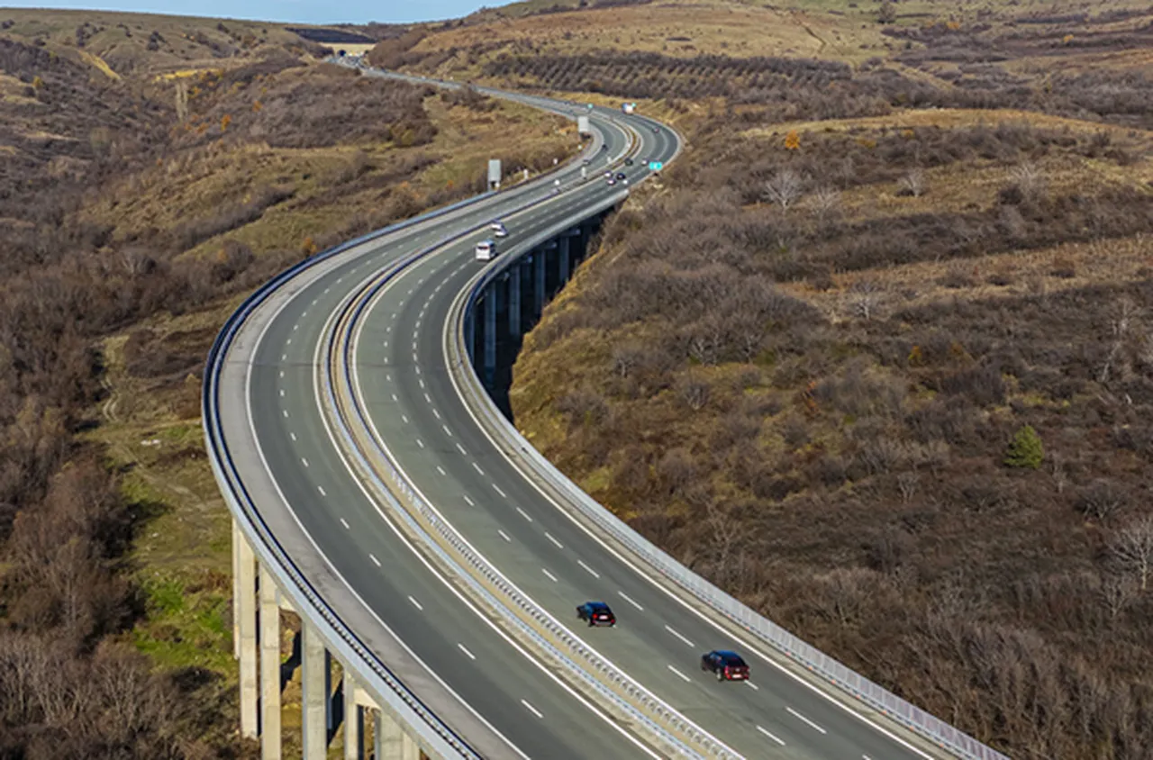От 12 май започват ремонти в два участъка на АМ "Струма"