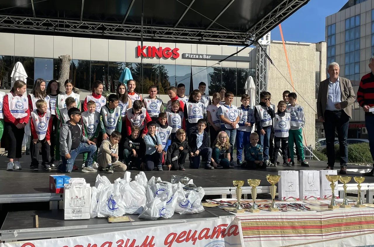 Млади колоездачи премериха сили в Разлог