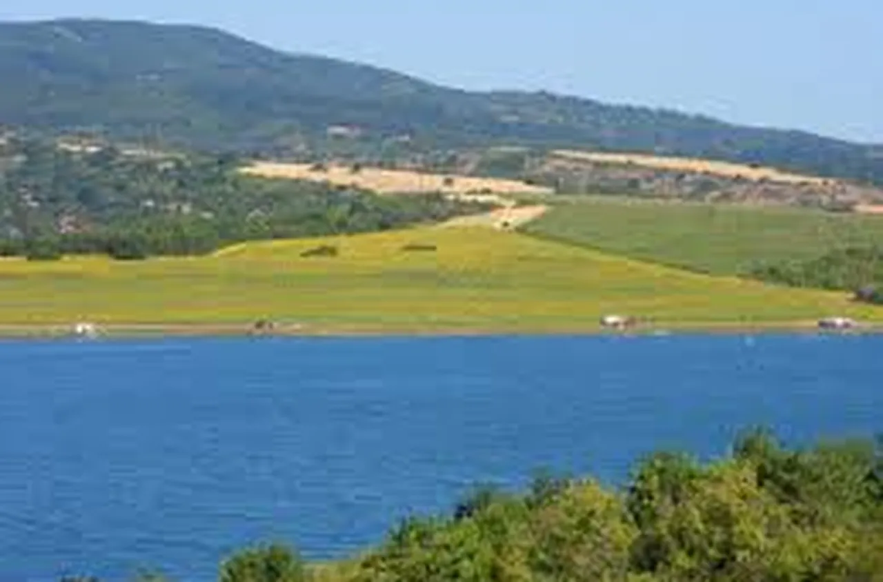 Нивото на язовир "Дяково" се покачва с рекордните 7 см на ден