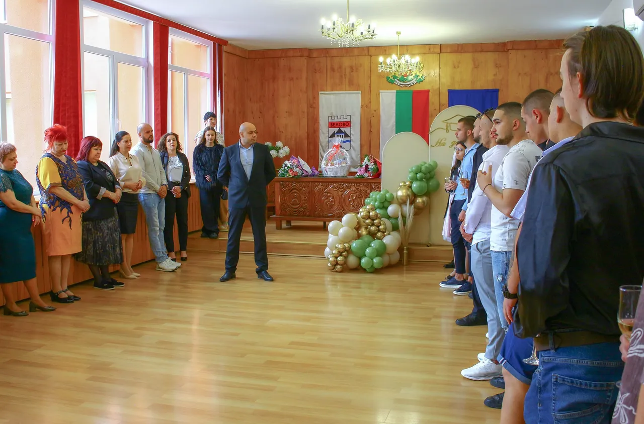Белово изпрати тържествено Випуск 2026