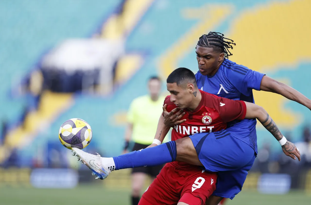 Късен гол спаси ЦСКА в дербито с Левски