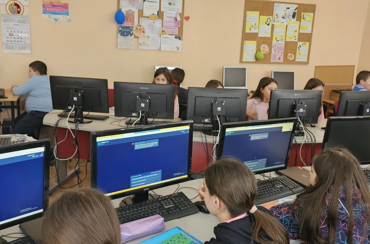 Ученици от Разлог отбелязаха Международния ден за безопасен интернет
