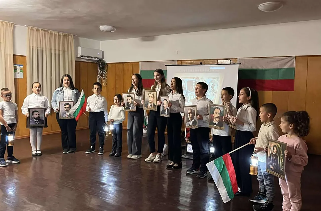 В Продановци отбелязаха тържествено Деня на Народните Будители 