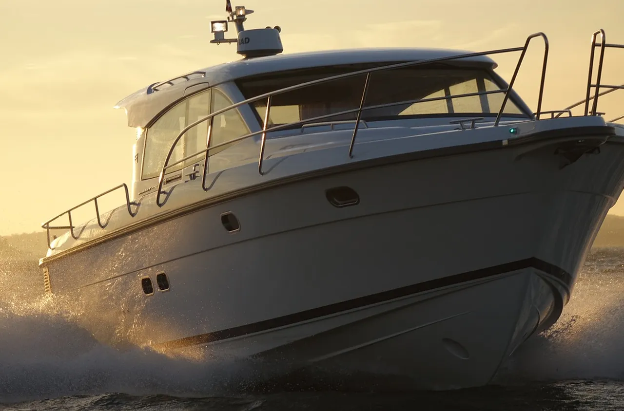 Яхта за 20 млн. евро изгоря в Гърция, собственикът е българин