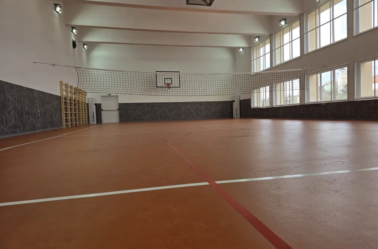 Обновен е училищният физкултурен салон в Марикостиново