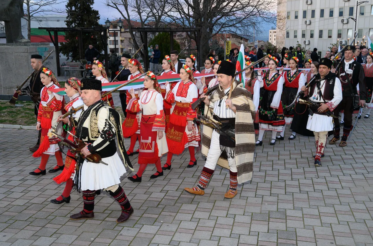 Факелно шествие в Петрич почете паметта на Васил Левски