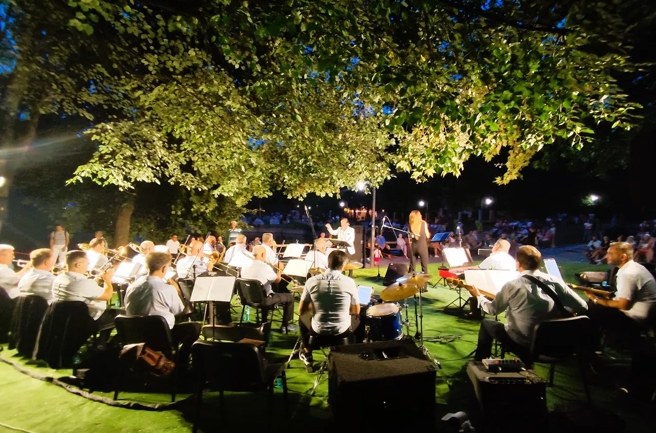 Биг Бенд – Благоевград с латино магия под звездите в Разлог