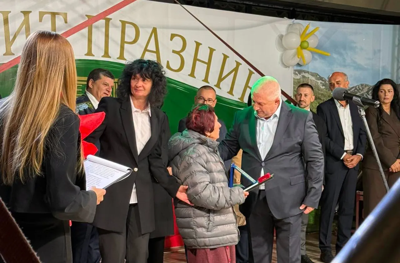 Кресна отпразнува традиционния си праник