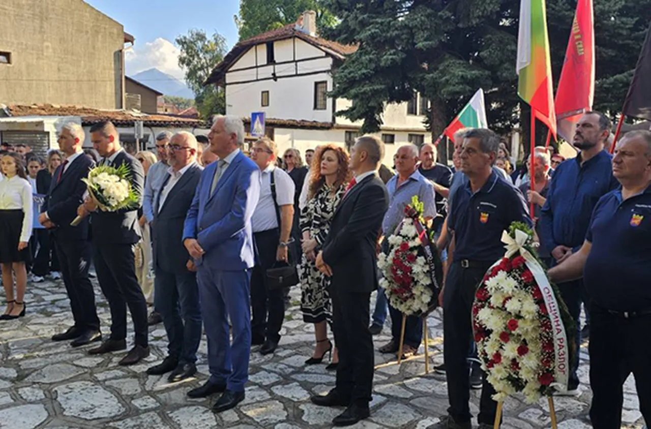 Разлог сведе глава пред героите-мъченици на Кръстовденското въстание