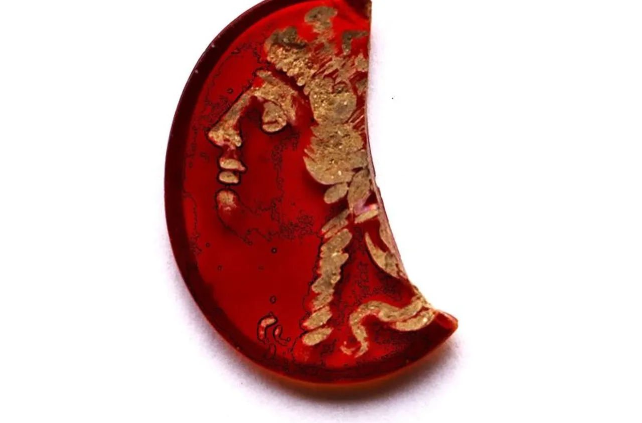 Нова находка в Хераклея Синтика: Откриха полускъпоценен камък