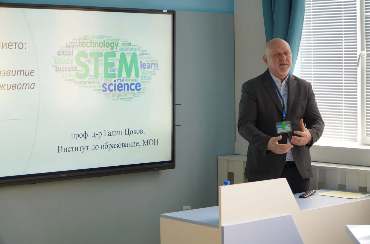 ЮЗУ "Неофит Рилски" поставя началото на майсторски STEM класове