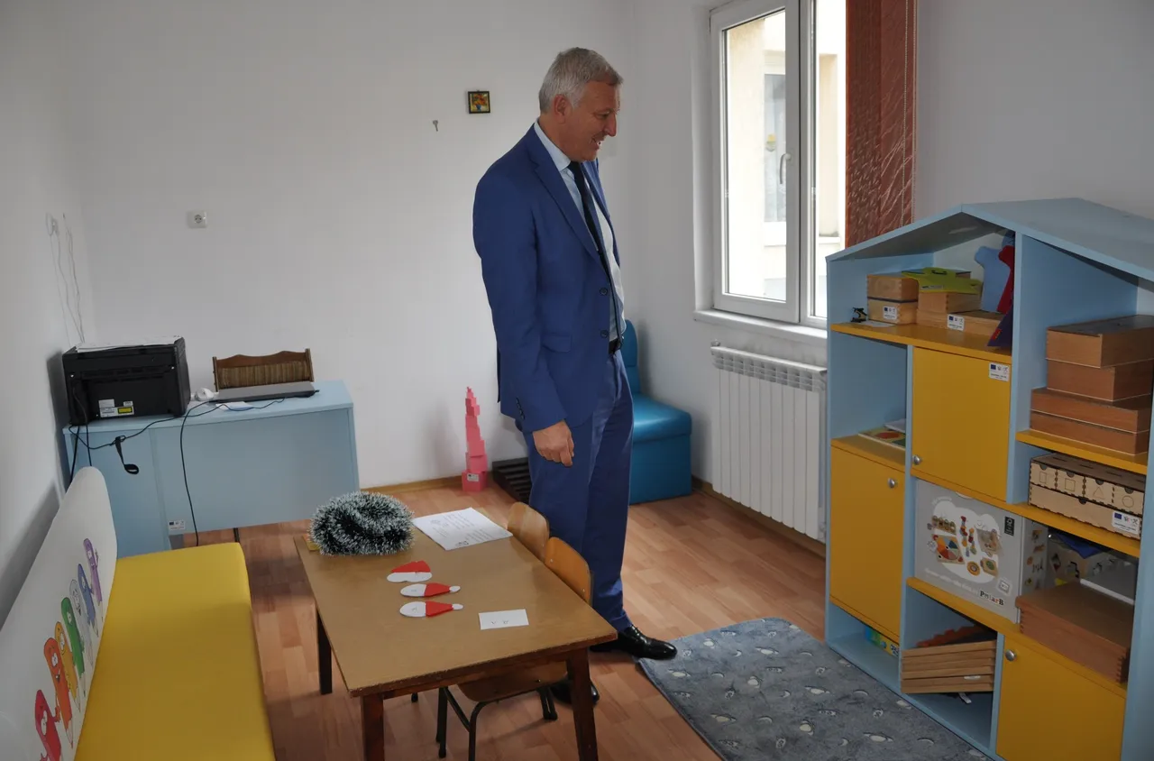 Нови специализирани кабинети в детските градини в Разлог, Баня и Бачево