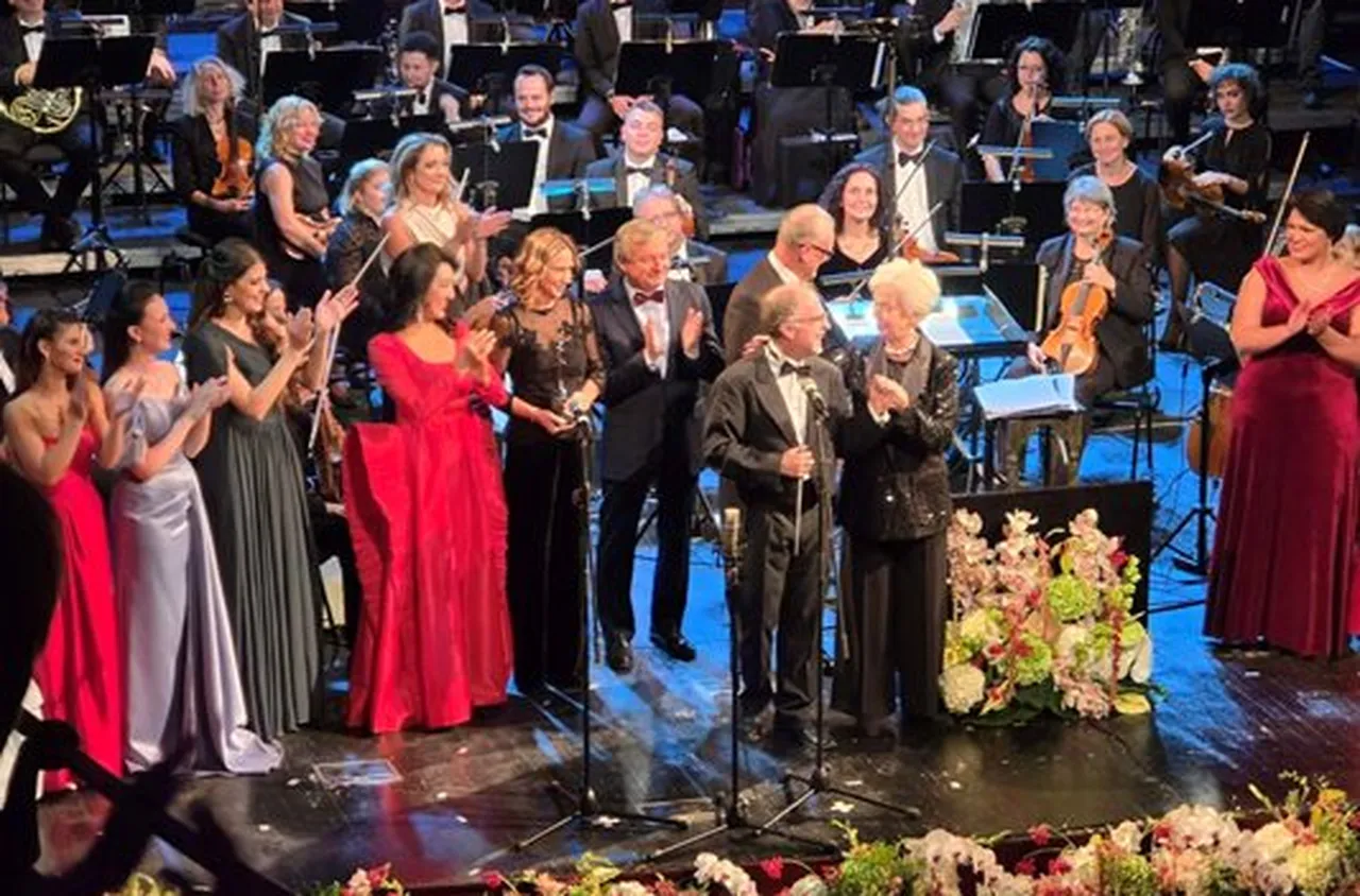 Със "Златно огърлие" отличиха Райна Кабаиванска 