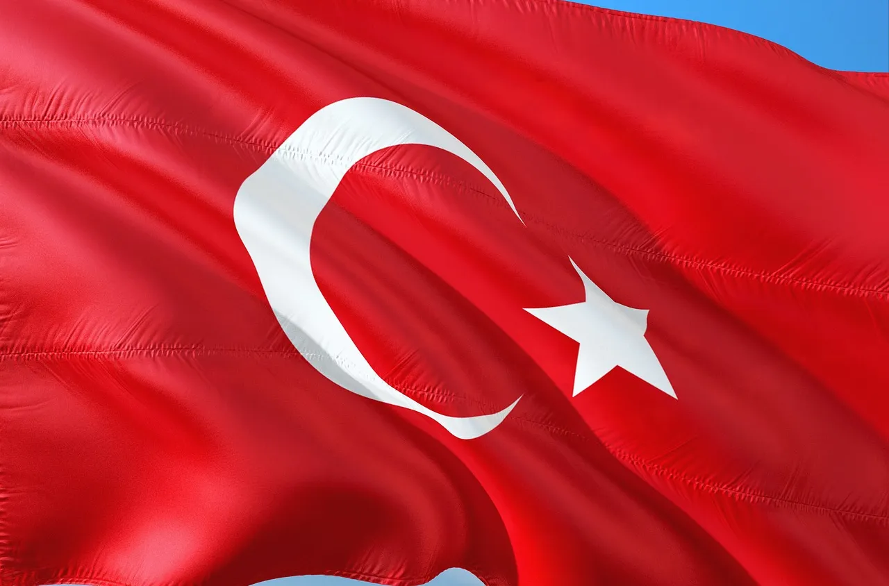 Известни турски актьори са разследвани за лъжесвидетелстване в южната ни съседка